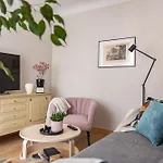 Vintage , Free Parking , Self Check-in Appartement Riga