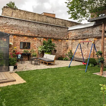 Vintage , Free Parking , Self Check-in