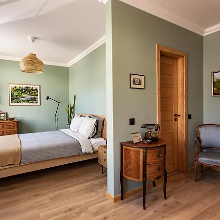 Vintage , Free Parking , Self Check-in ריגה