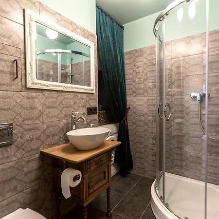 Apartment Vintage , Free Parking , Self Check-in Riga