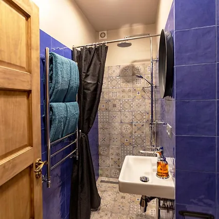 Vintage , Free Parking , Self Check-in *