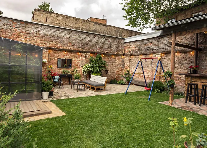 Vintage , Free Parking , Self Check-in