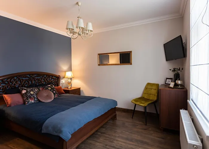 Vintage , Free Parking , Self Check-in Apartment