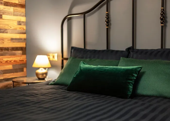 Apartment Vintage , Free Parking , Self Check-in *