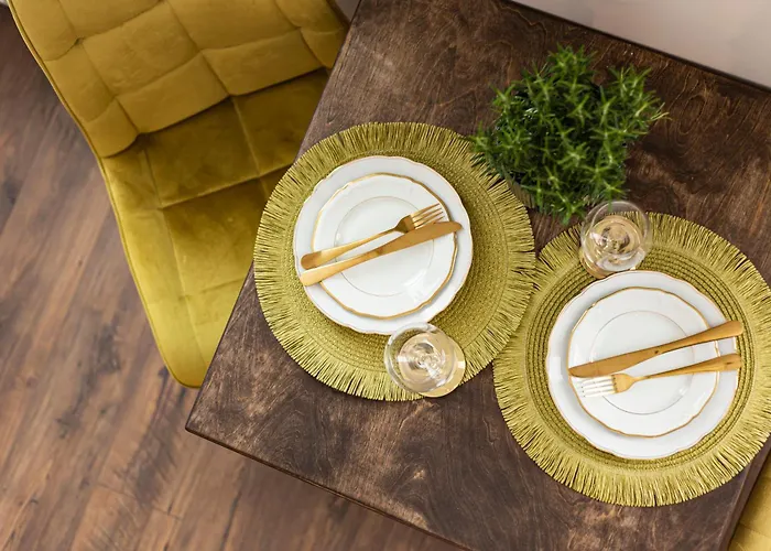 Vintage , Free Parking , Self Check-in *